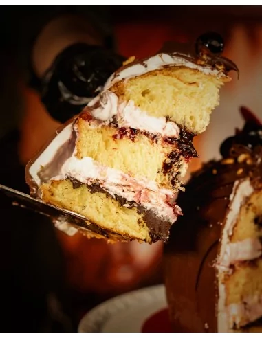 Croccantino amarena - Panettone e gelato artigianale Croccantino amarena - Panettone e gelato artigianale
